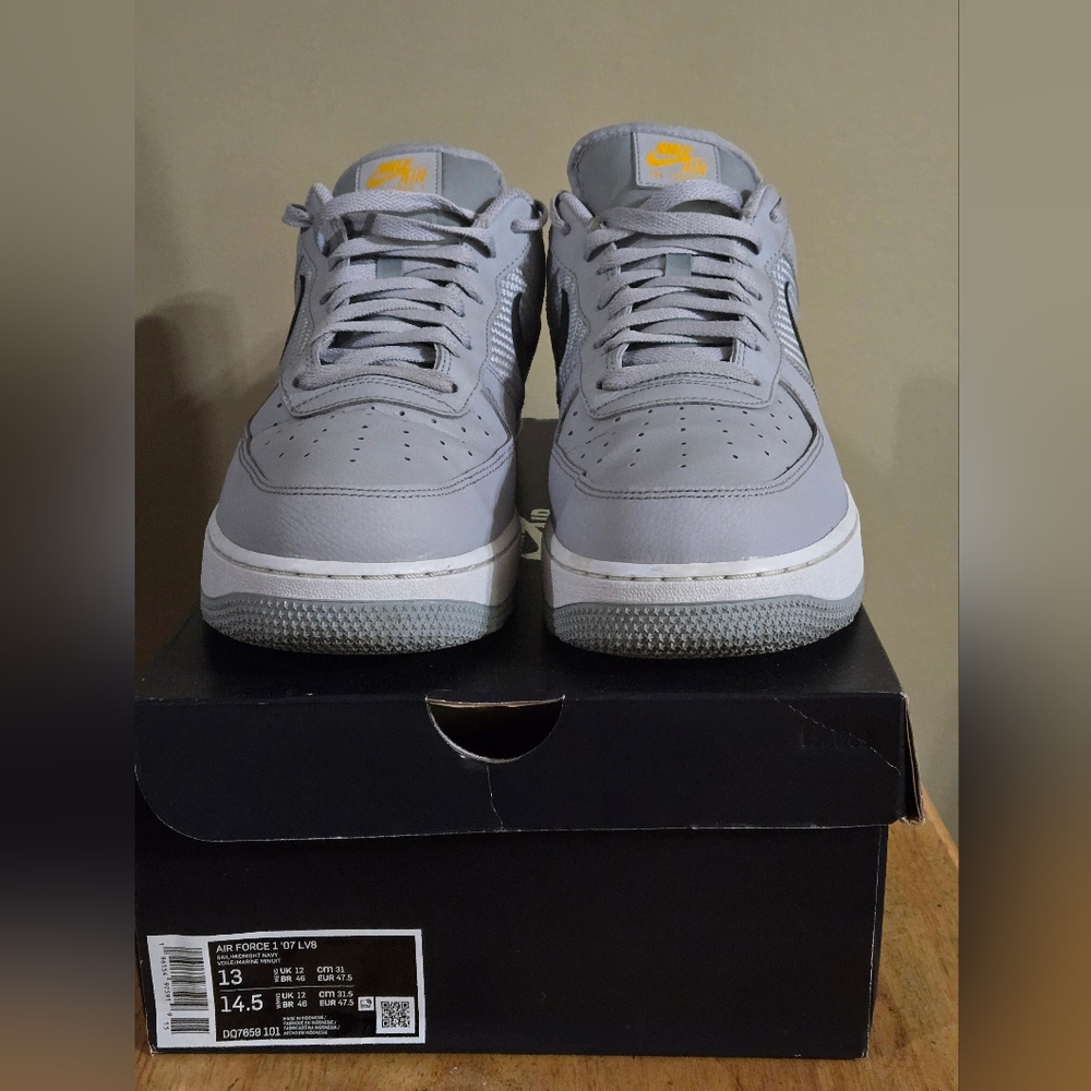 Nike Air Force 1 Low - Gray Mens Size 13
